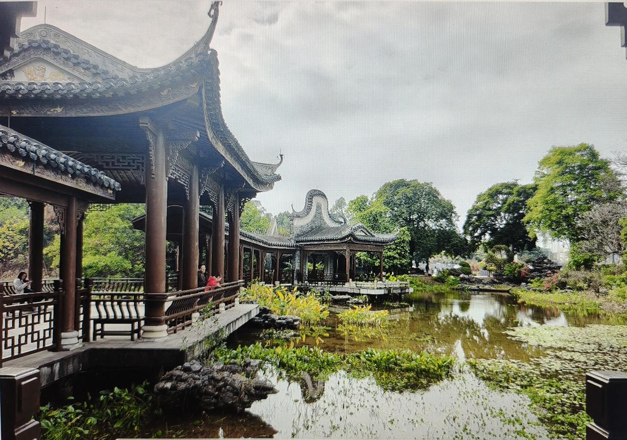 发一张图片，让我猜出你在哪里拍的你既然那么厉害，你能告诉我，这些照片我在那里拍的