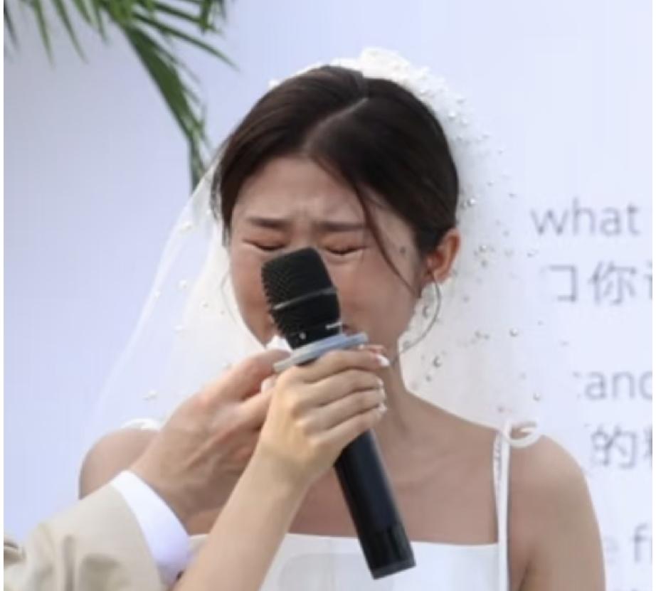 大婚前夕私会前任，这场婚事黄得一点不冤
 
都说婚前最能看清一个人的本心，安徽宿