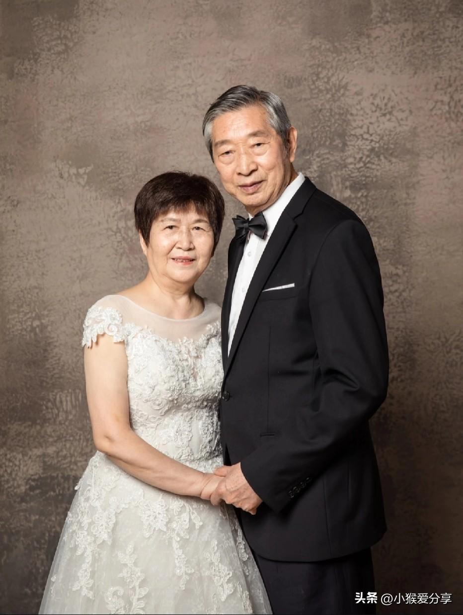 我三叔今年72了，这辈子娶过4个老婆。

我第一个三婶，是隔壁村的，手特别巧，会