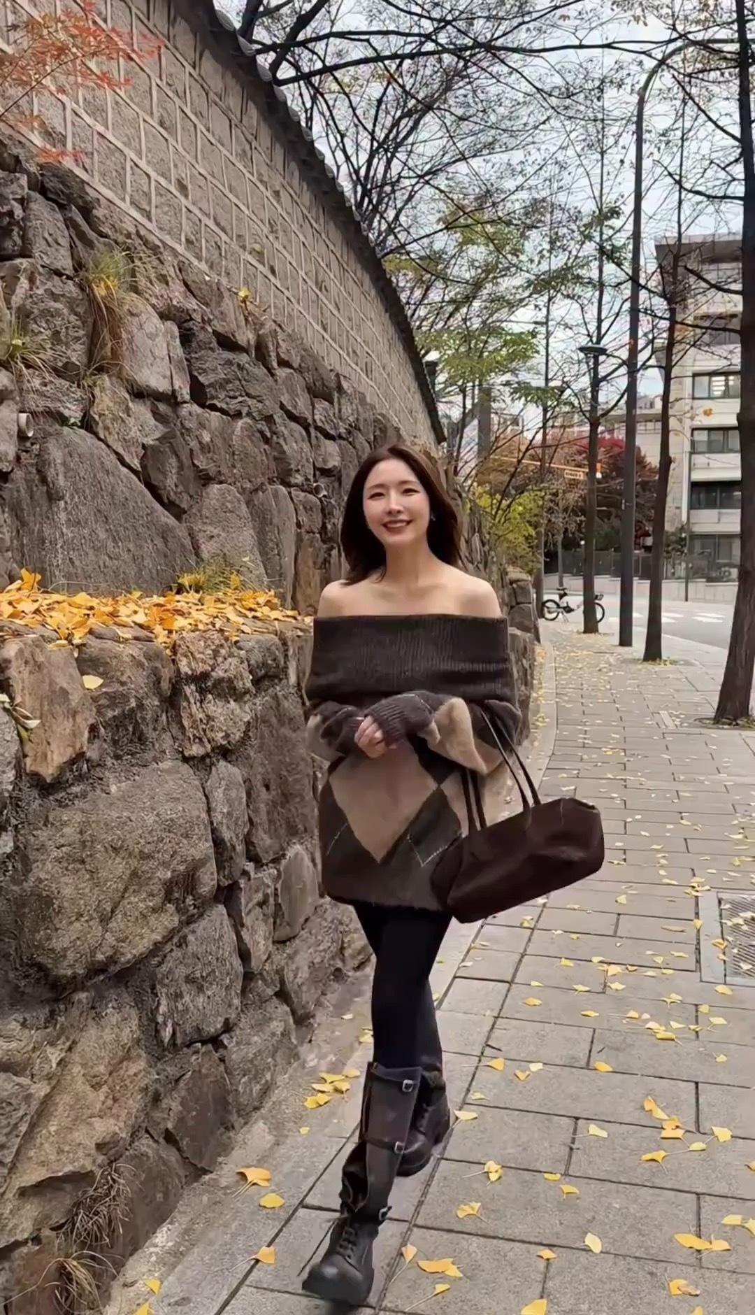 251130 海恩 ins更新

“🍂🍁🍂” ​​​