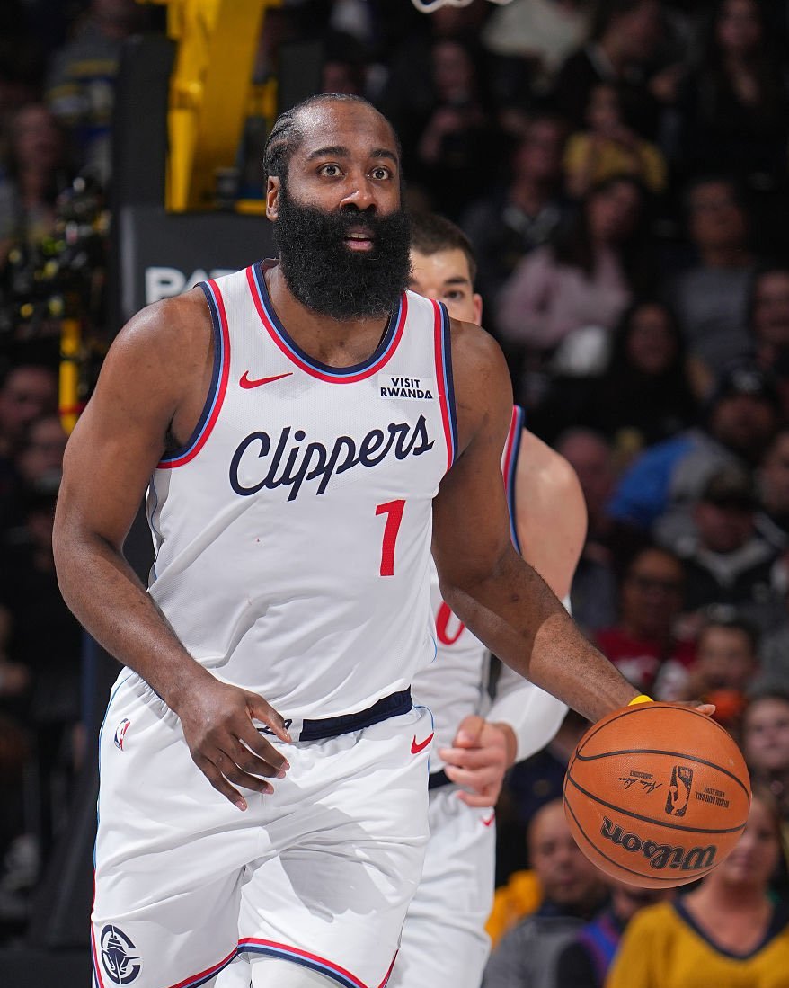 Chris Mannix：骑士和快船已经深入探讨了加兰和哈登的互换交易。快船寻求