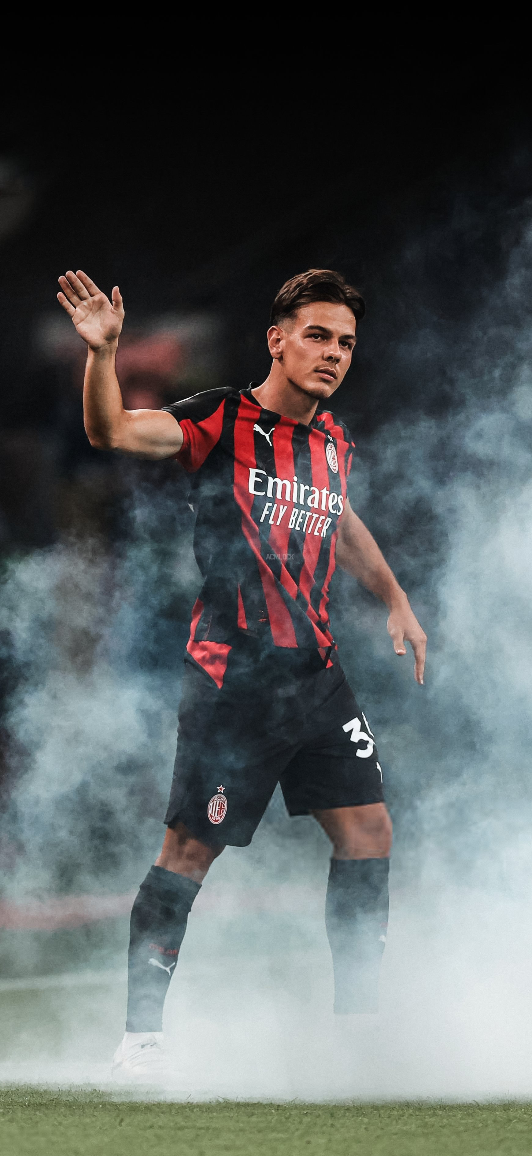 【手机壁纸分享】 ❤️🖤 亚沙里🇨🇭.sempremilan