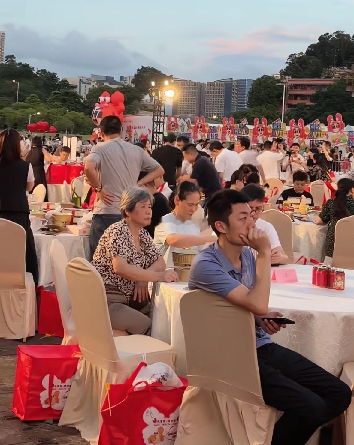 今晚马尾船政文化景区内的千人火锅宴活动 