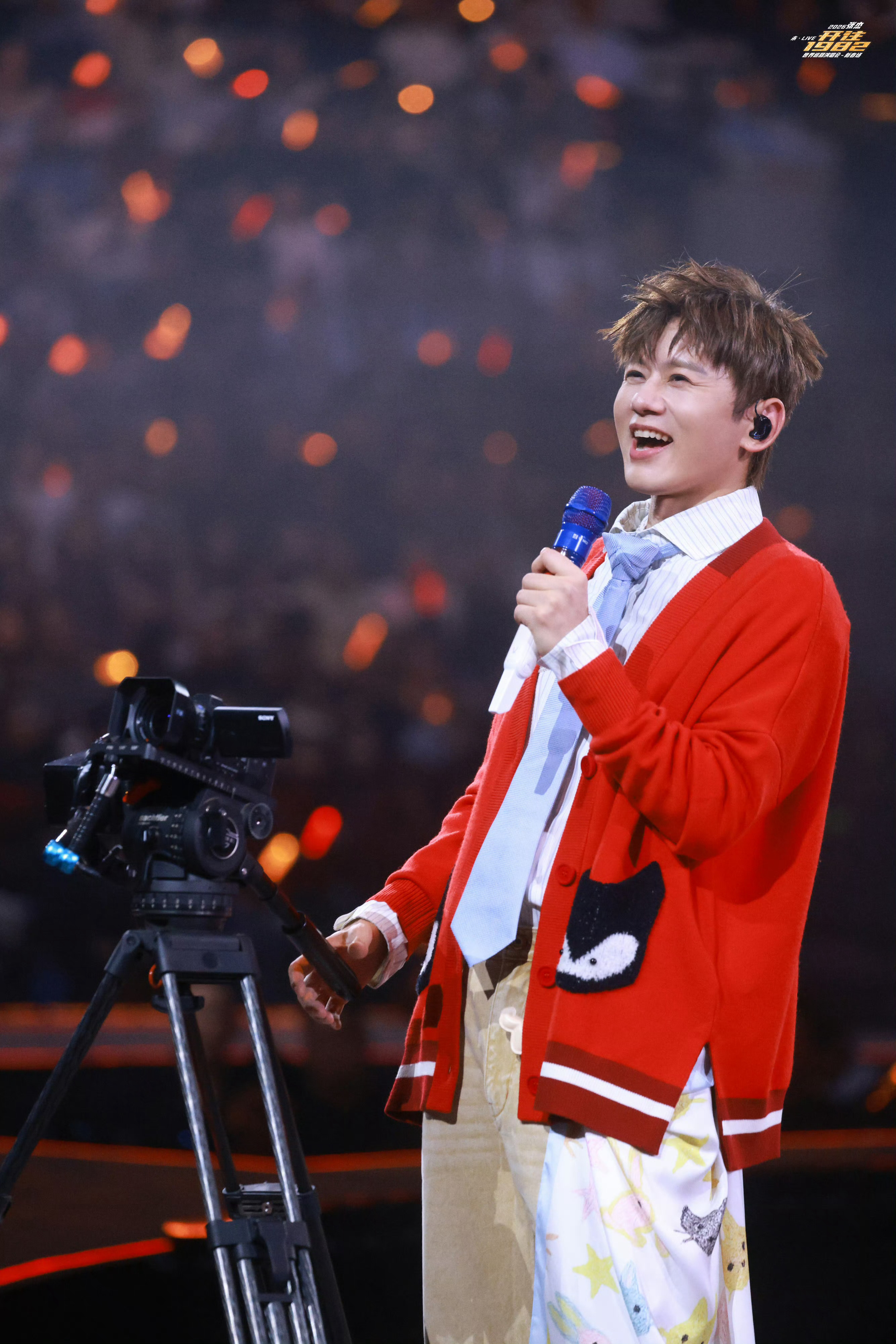 张杰张杰 zj张杰演唱会 zj张杰成都演唱会 失眠的夜漫漫飘过来 想念的心没什么