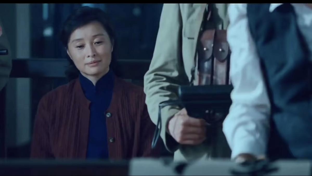 《沉默的荣耀》根本看不下去
循环播放徐子尧版的《珊瑚颂》，太上头了。歌曲演绎得太