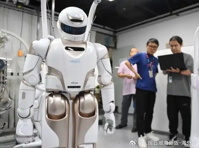 【外媒说丨“2025年中国人工智能领域展现显著规模优势”】2025年，中国经济在