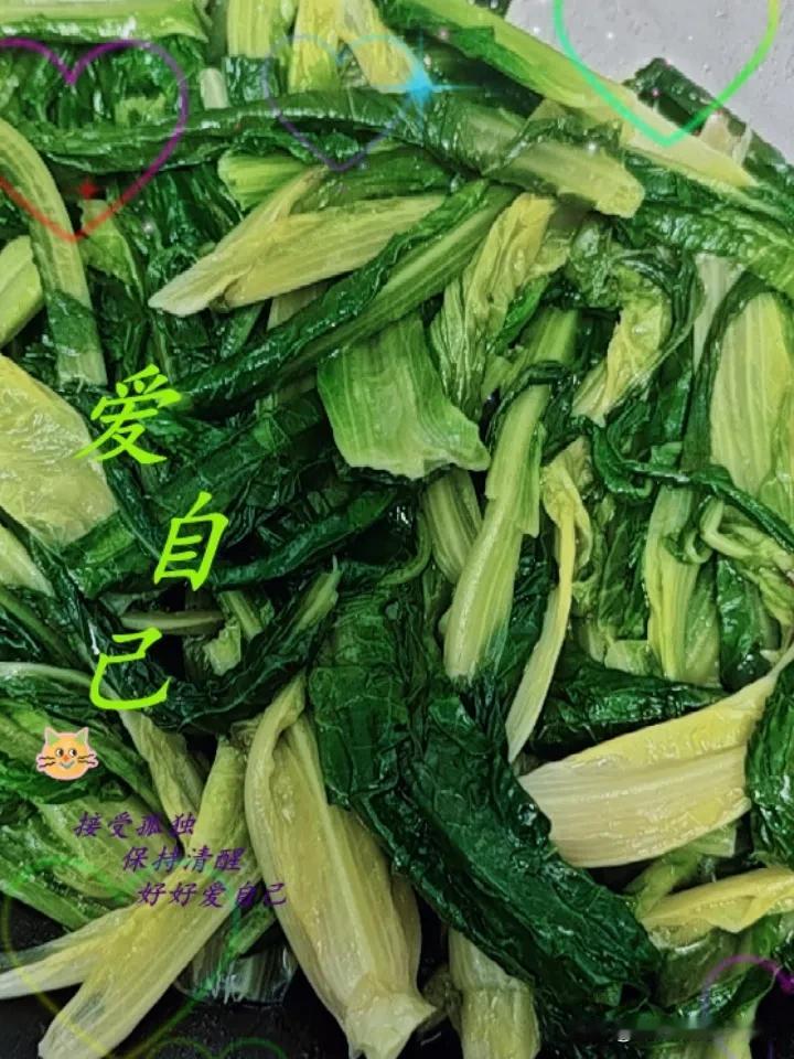 有网友私信我，说我过得太抠门了，太过节俭了，把本该好的生活质量降低了。
也有网友