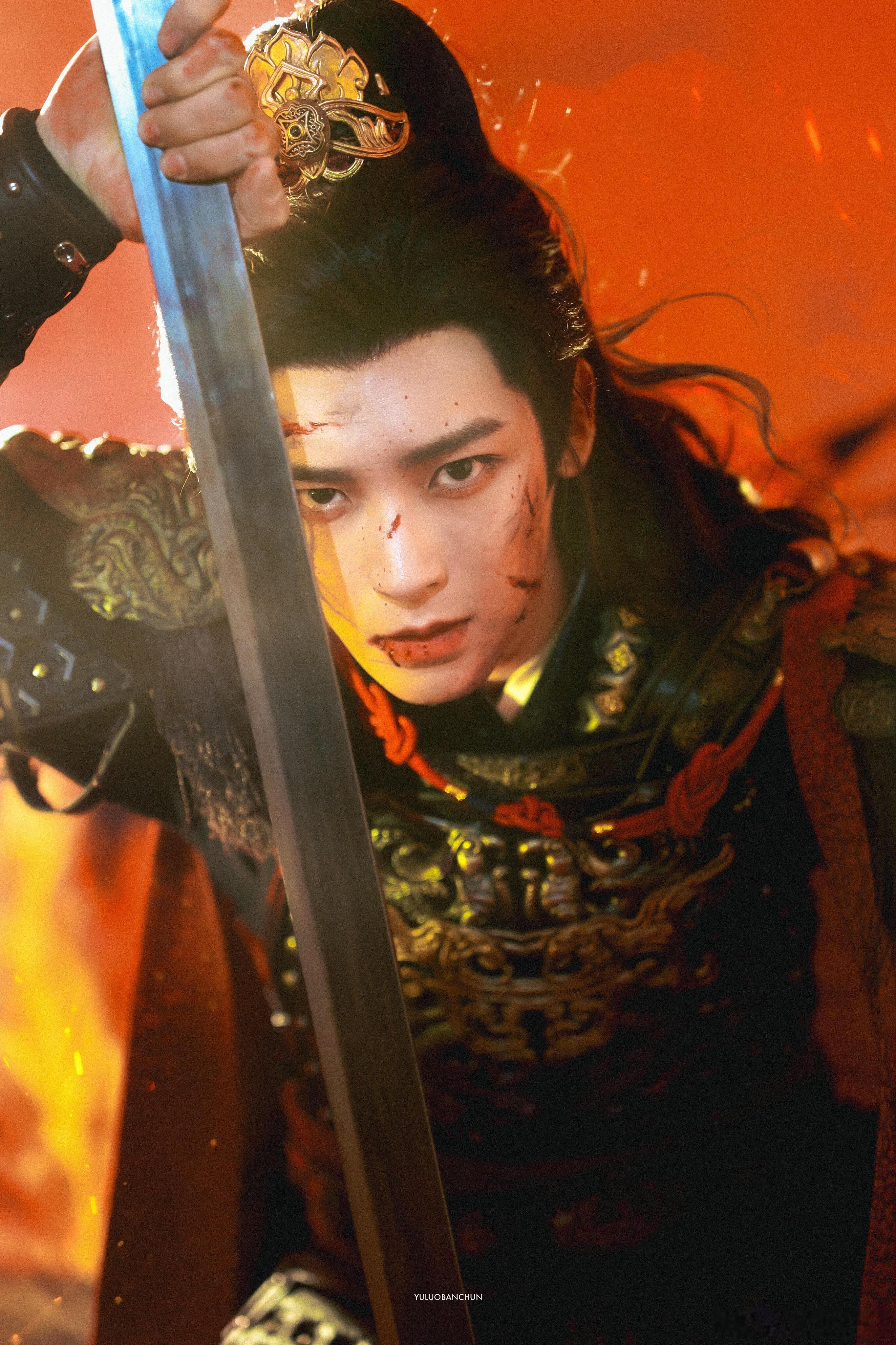 侯明昊雀骨不吃压力这一块 侯明昊演的雀骨萧无衣，简直是魔丸本丸！刚威胁完太后，又