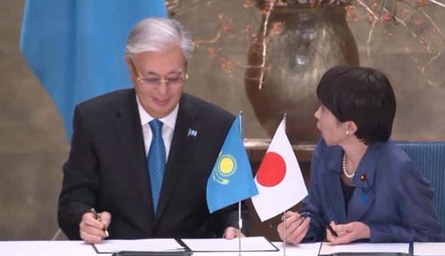 最新消息！哈萨克斯坦与日本签订多项协议，其中包括稀土。


这事儿看着是两国正常