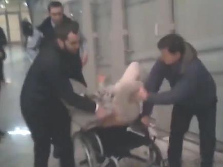 【这么漂亮当间谍太可惜了】据报道，俄国警方在莫斯科机场抓捕乌克兰模特克洛伊娃，怀
