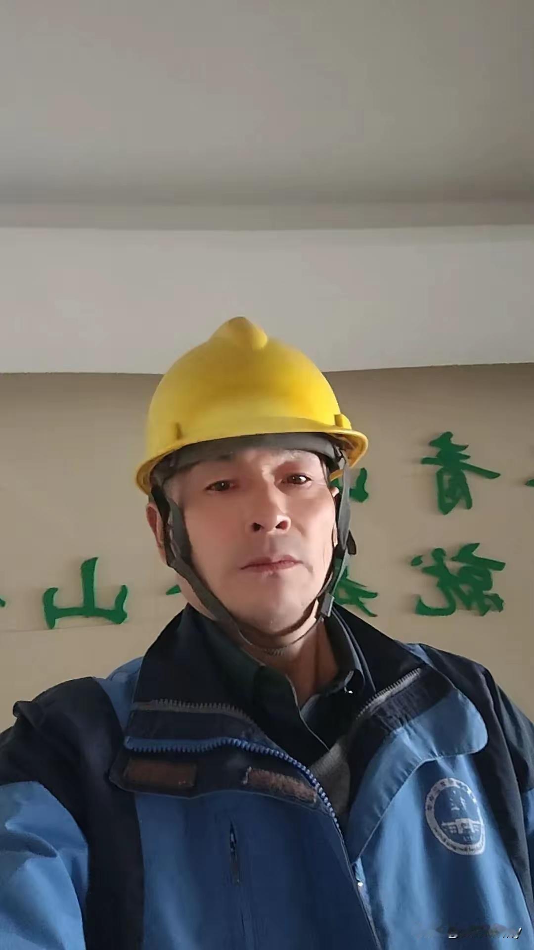 中国稀土管制，对美国来说晴天霹雳，迅雷不及掩耳，快准狠。我认为还要加上一些条规，