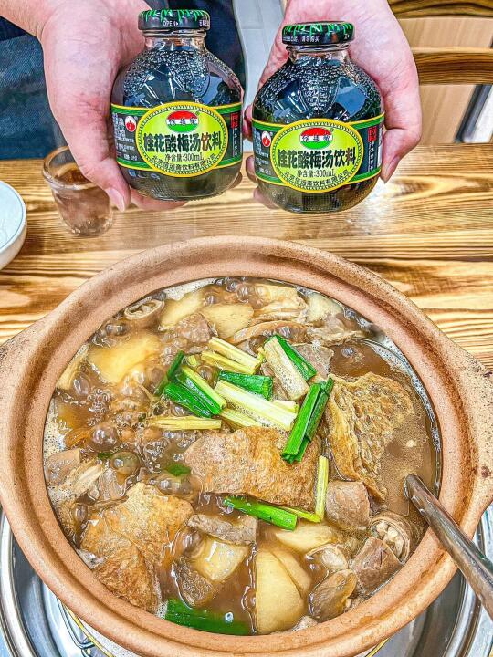 vocal！这个砂锅牛杂煲物价是认真的吗？！ 广州美食牛腩煲牛杂煲炳记...