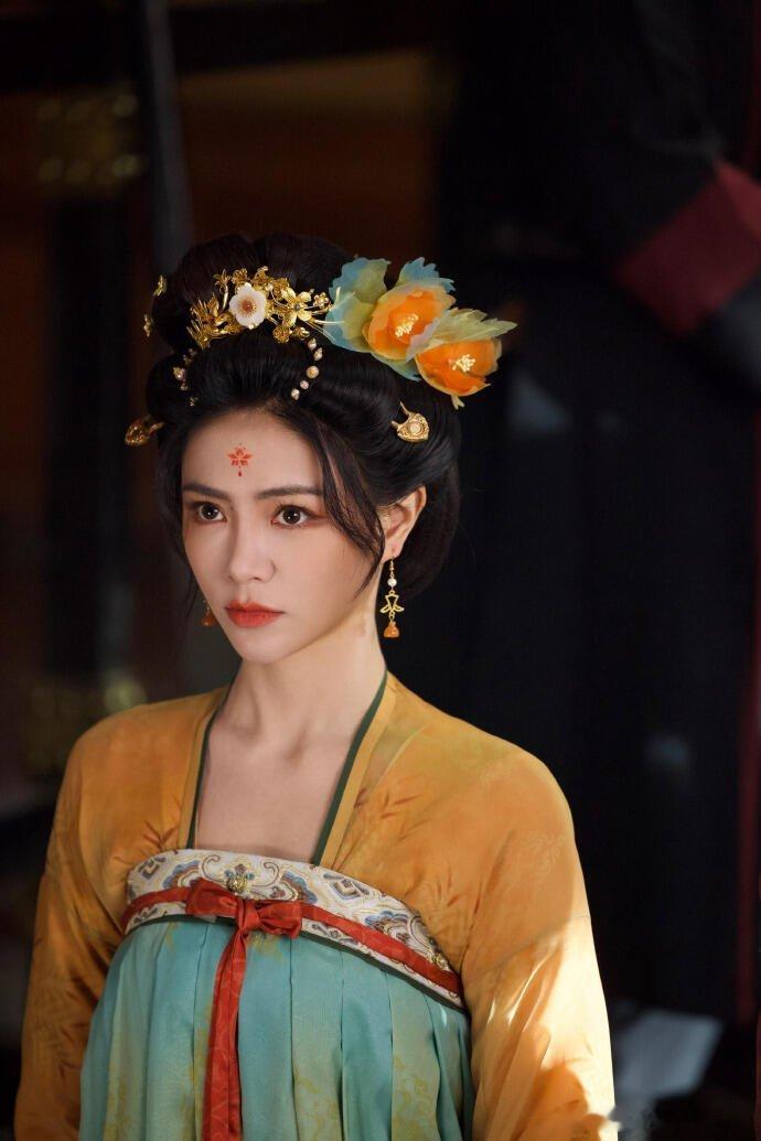 谢可寅[超话] 🐯 谢可寅珠帘玉幕 🐯 谢可寅崔十九 没有人觉得她超惊艳嘛？
