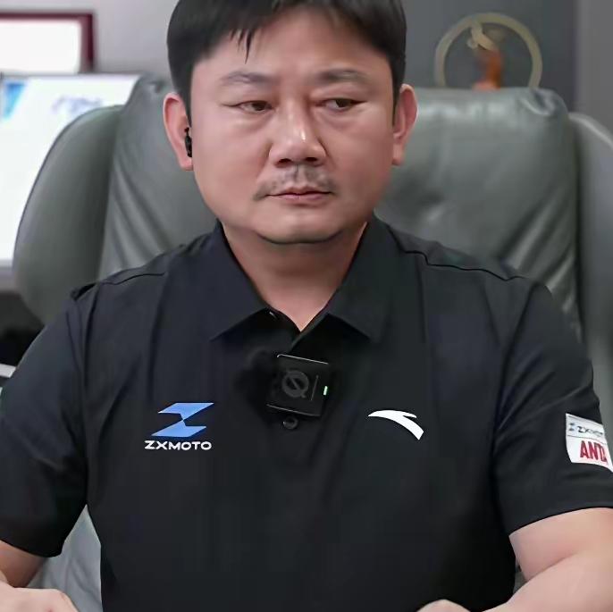 6月3日晚张雪直播时，
一位承德车主连麦吐槽——门店提车说合格证丢了，让先骑回去