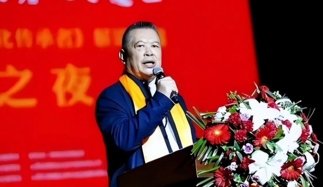 世界洪门总会向全球华人社会扔出“重磅炸弹”——以最直接、最不留情的方式，宣布与左