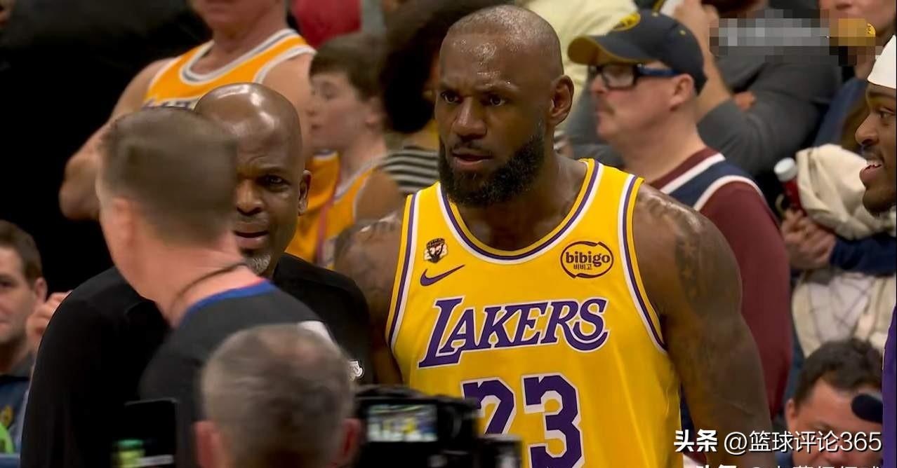 詹姆斯情绪失控，这次真的怒了。

今日湖人113-120惜败掘金这场球，打出了本