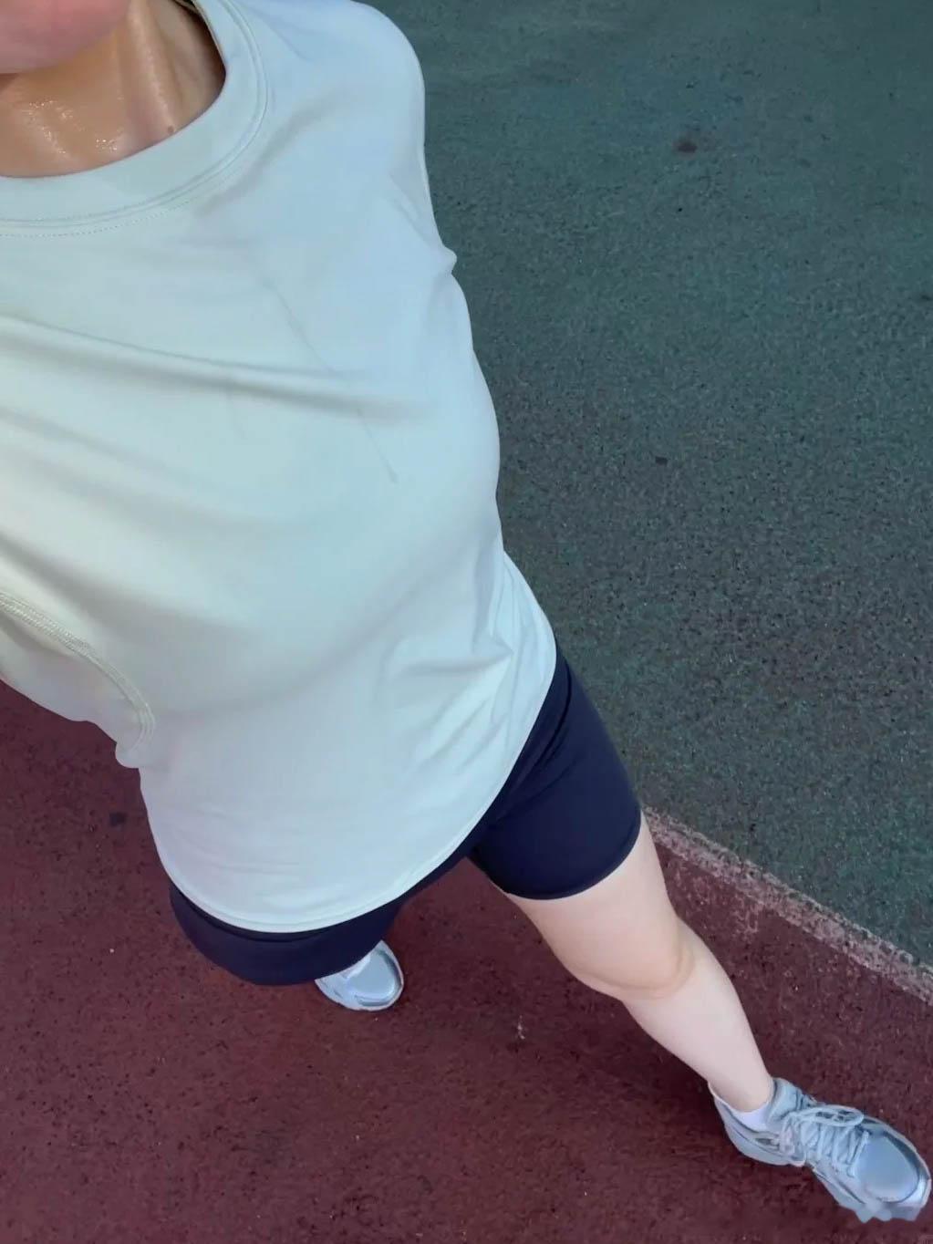 拒绝熬夜后，黑眼圈自己消失啦👀早睡打卡 ​​​