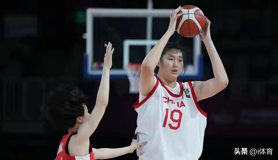 坚决反对张子宇参加WNBA选秀。张子宇本次世界杯预选赛小组赛场均能得到11分4.