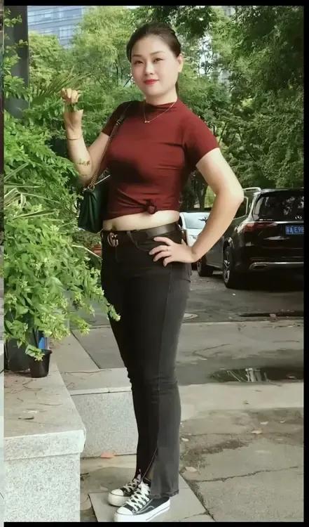 如果爱学、爱说、爱动、爱美，而且吃得下、睡得着、笑得起，那就说明你的生活有滋有味