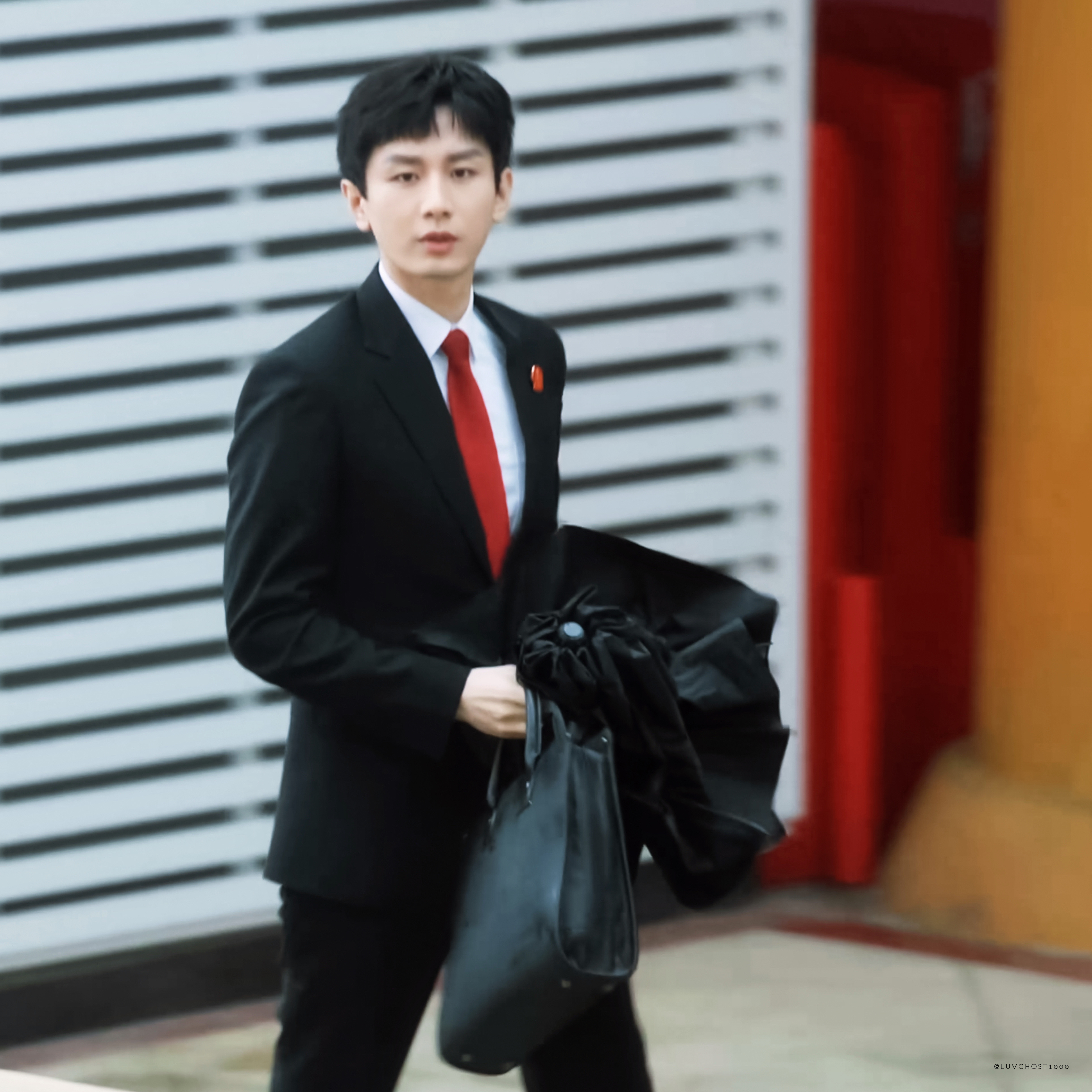 ⸝⸝            小周法官，超正！ 