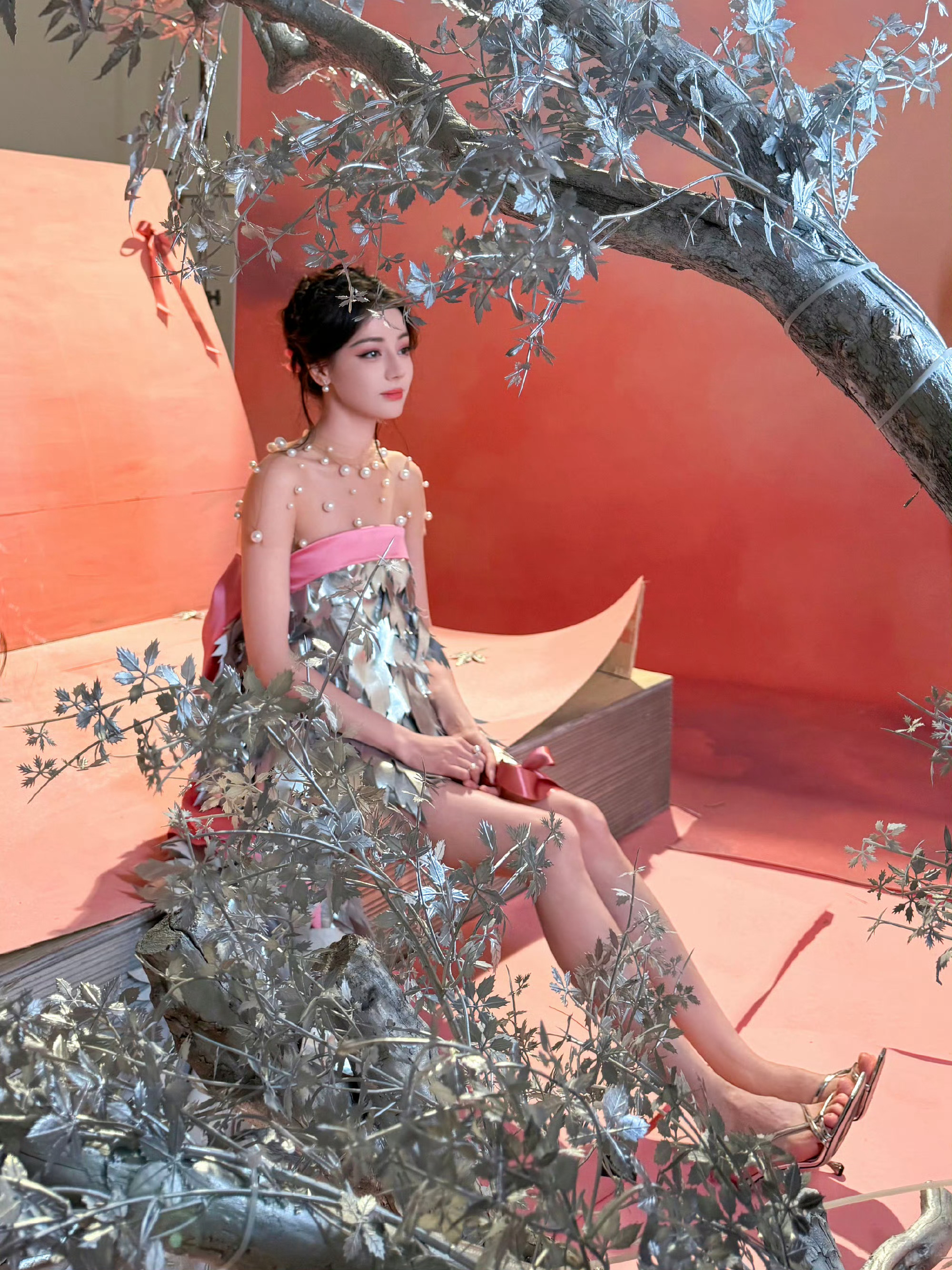 #迪丽热巴的专属心动时刻#哇哦！真的好美！真的狠狠心动了💗 ​​​