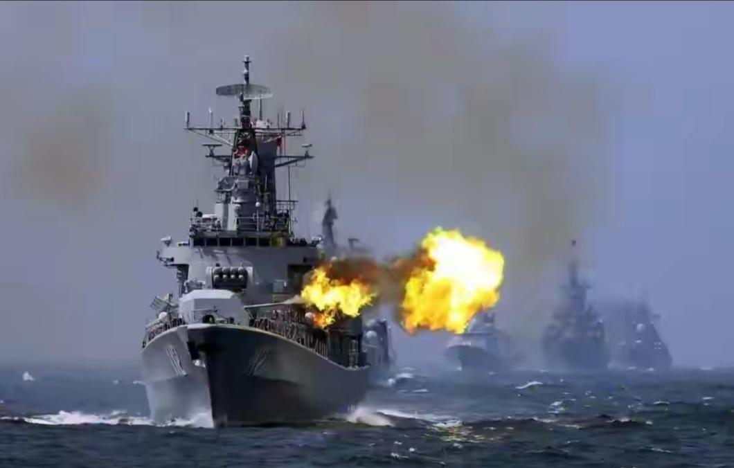 日前，日本首相高市早苗公然鼓吹武力介入台海局势的可能性，粗暴干涉我国内政，并拒不