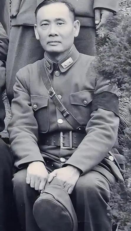 1949年，迪化警察局长刘汉东递给马呈祥一份电报：“全家已到港岛，一切安好，士兰