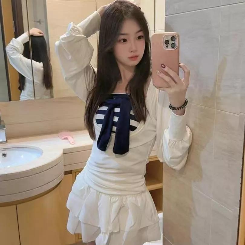 甜美少女风，白色蝴蝶结上衣搭配百褶裙，可爱又时尚！甜美风穿搭分享 艳甜美少女 清