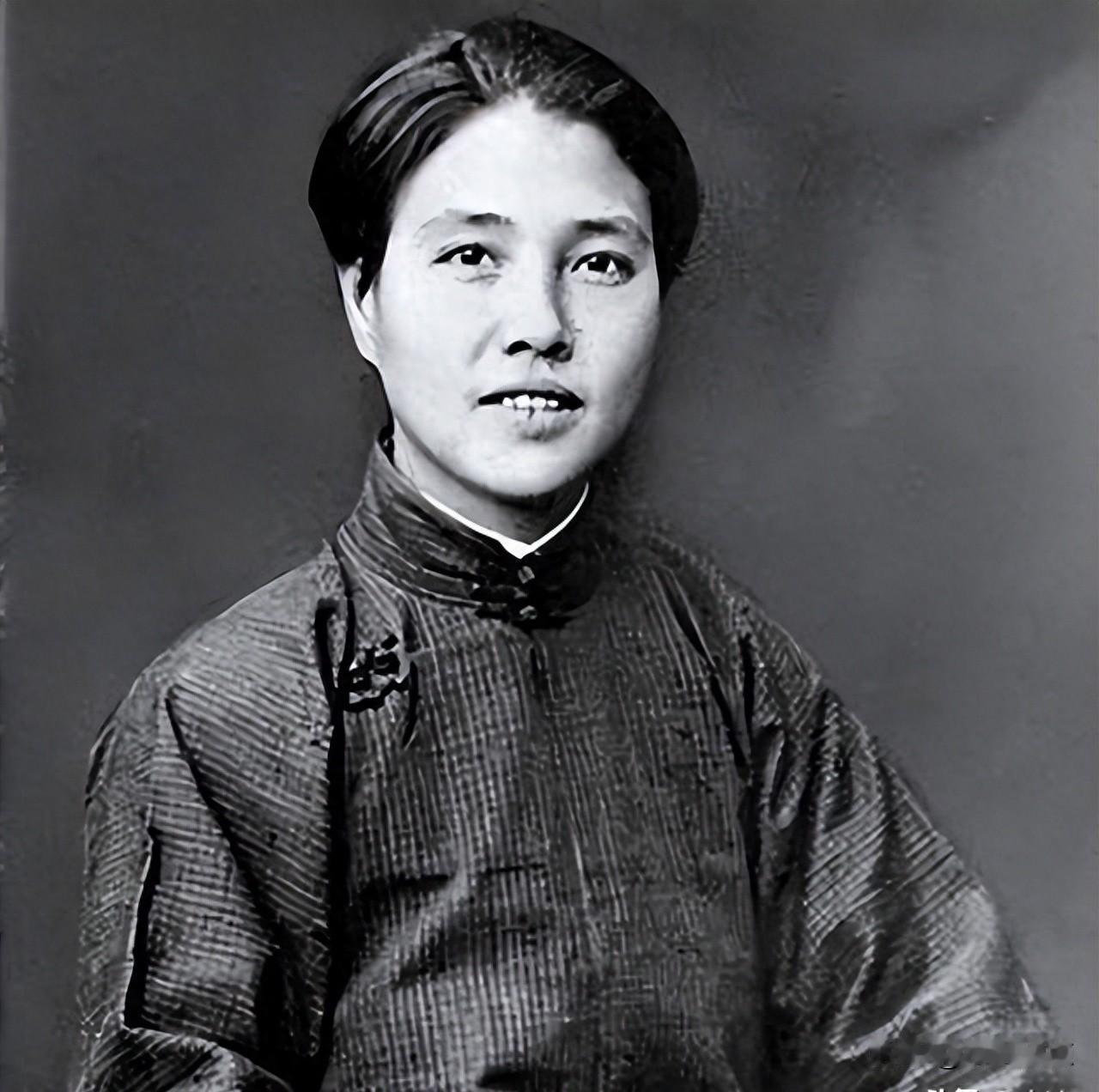 33岁，两封遗书，一个民族的记忆钥匙
向警予这个名字，你可能在历史课本里见过，但