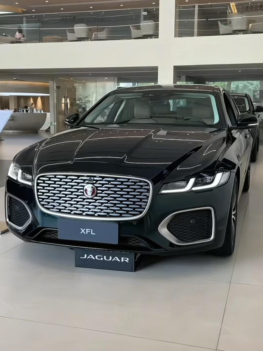 捷豹XFL本身是一台豪华品牌车型，但认可度慢慢变低，销量也慢慢变差。现在造成了“