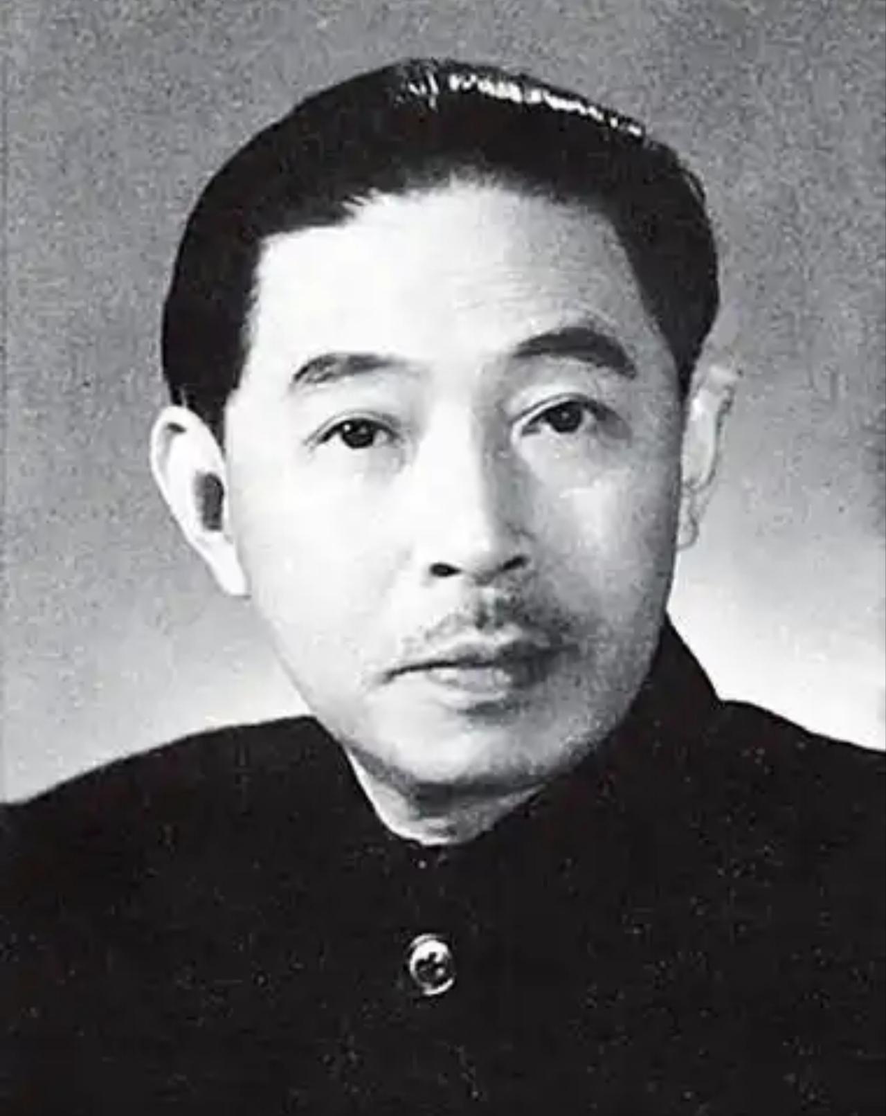 八十年代初，中国作家协会为什么要设立茅盾文学奖？
从1976年粉碎四人帮，到19