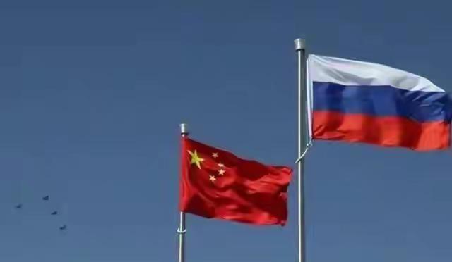 万幸中国没帮俄罗斯，因为美国曾布下了三个陷阱，一个比一个致命，那美国布下的陷阱到