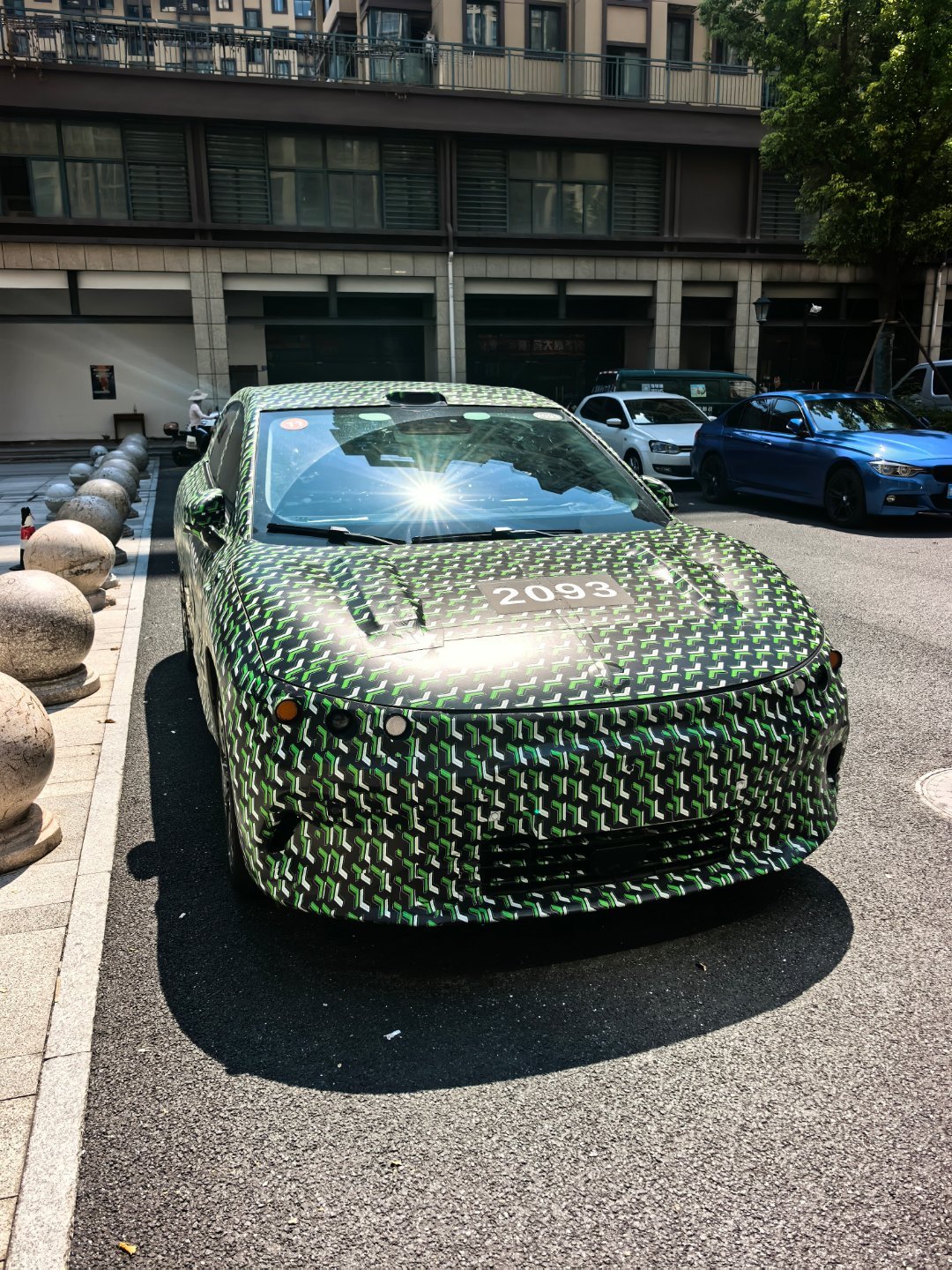 在自己家楼下看到的零跑测试车[doge]大v聊车零跑  ​​​