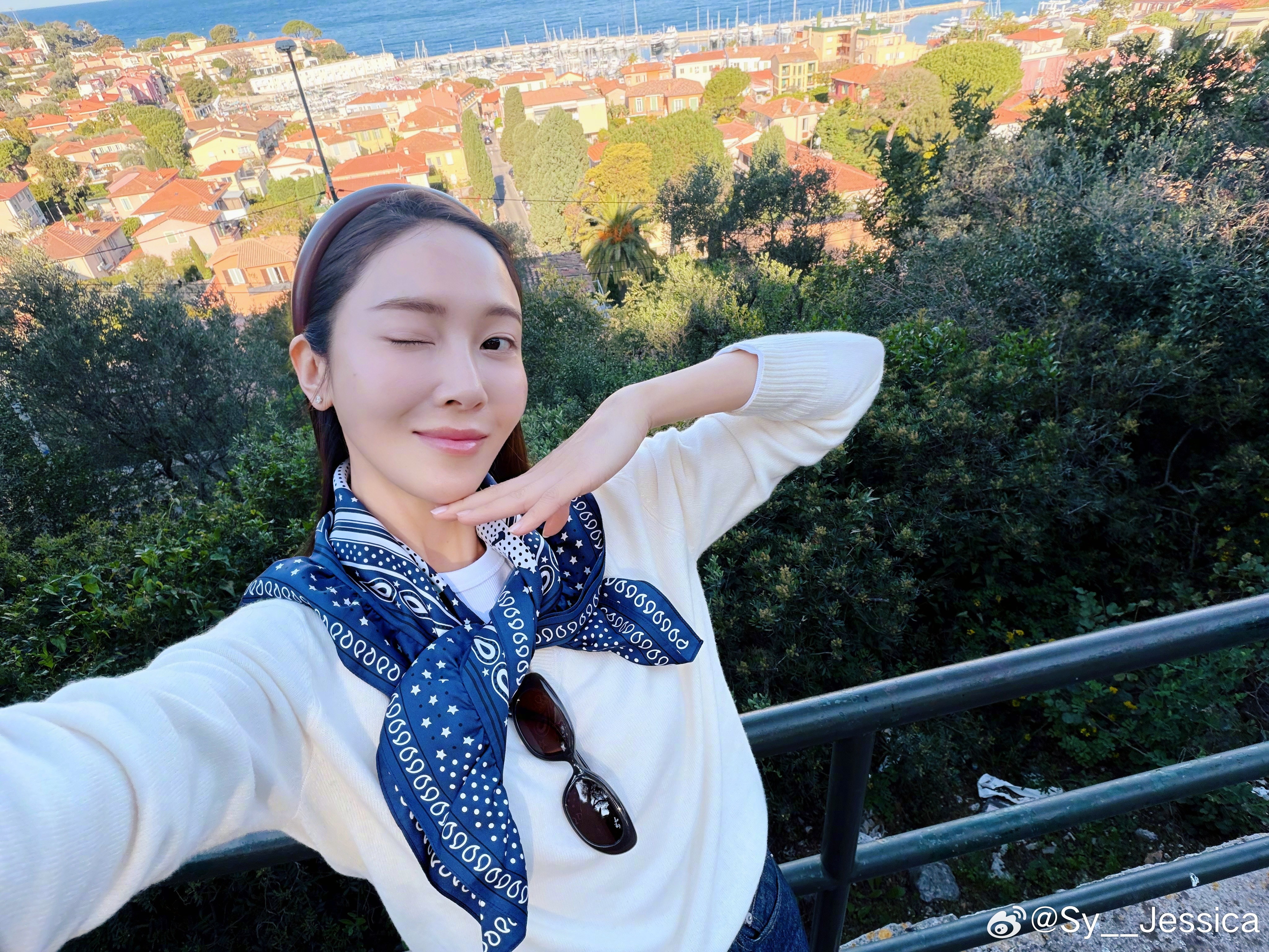 郑秀妍 早安 Maomaos☀️ 有人吗？我来了😉 