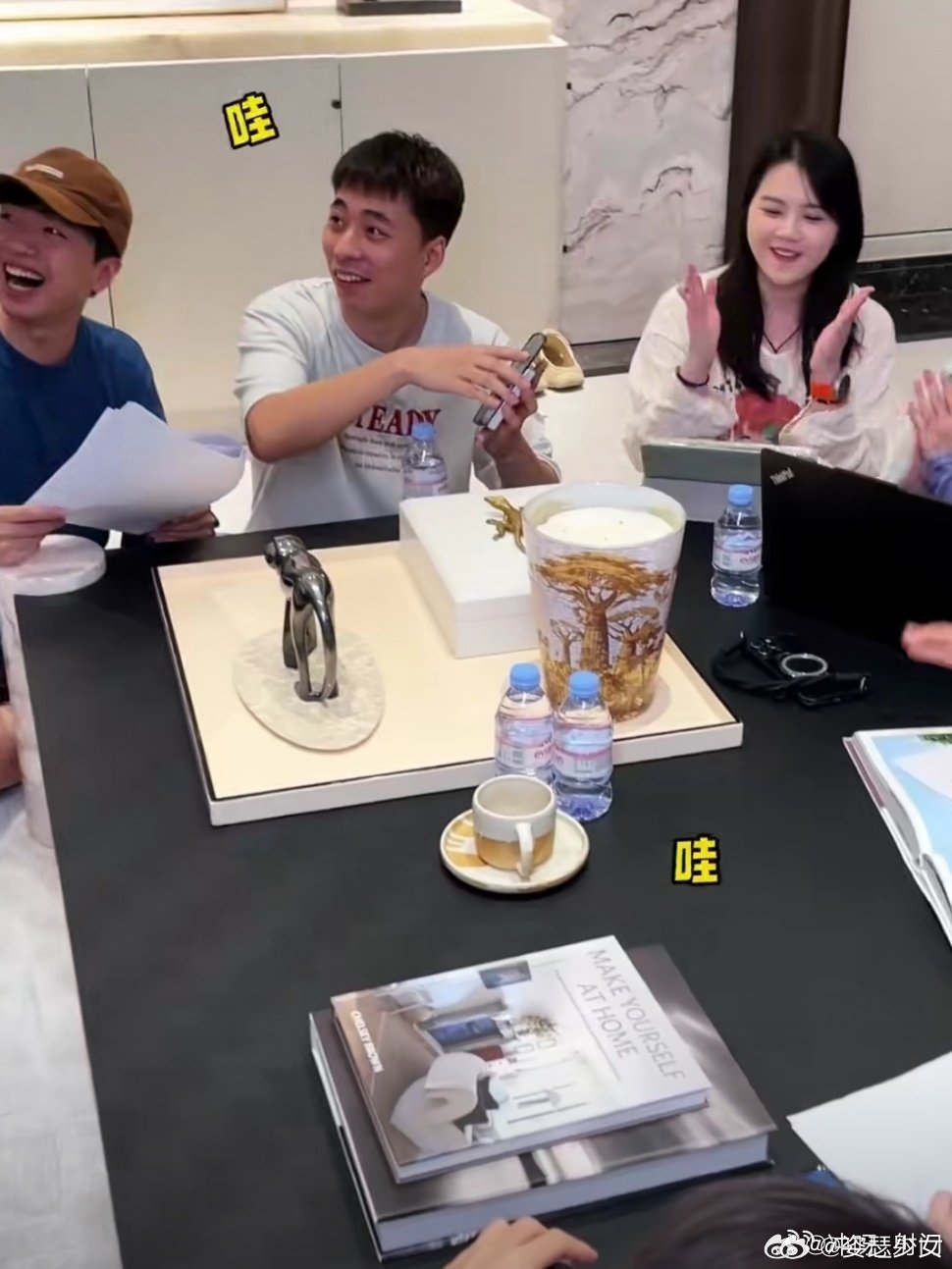 贾乃亮贾乃亮再收一个呗，我负责每天帮你试吃直播间小零食！ 