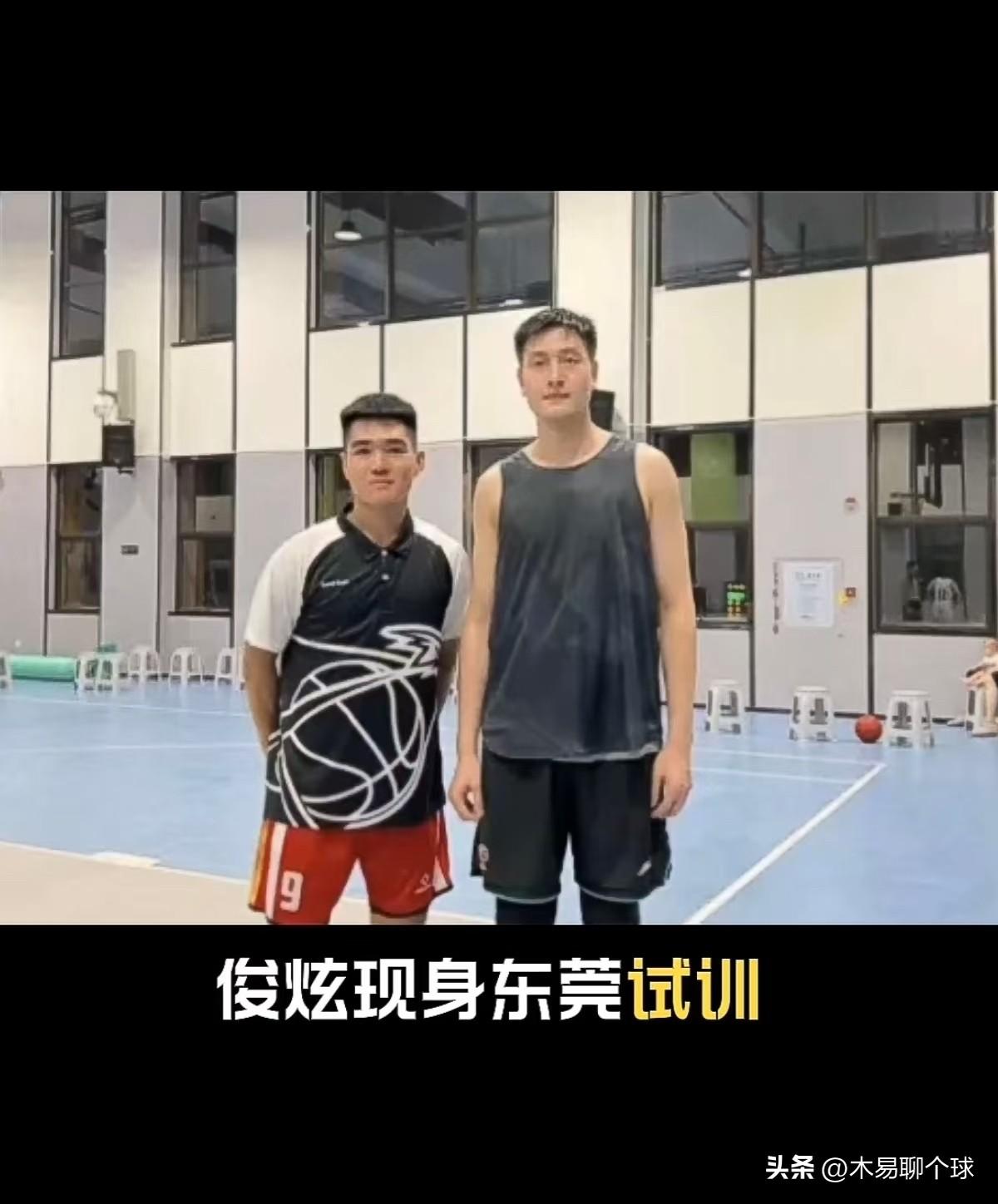 CBA状元加盟广东宏远？
广东男篮在进入休赛期之后不管是球员个人的特训还是球队引