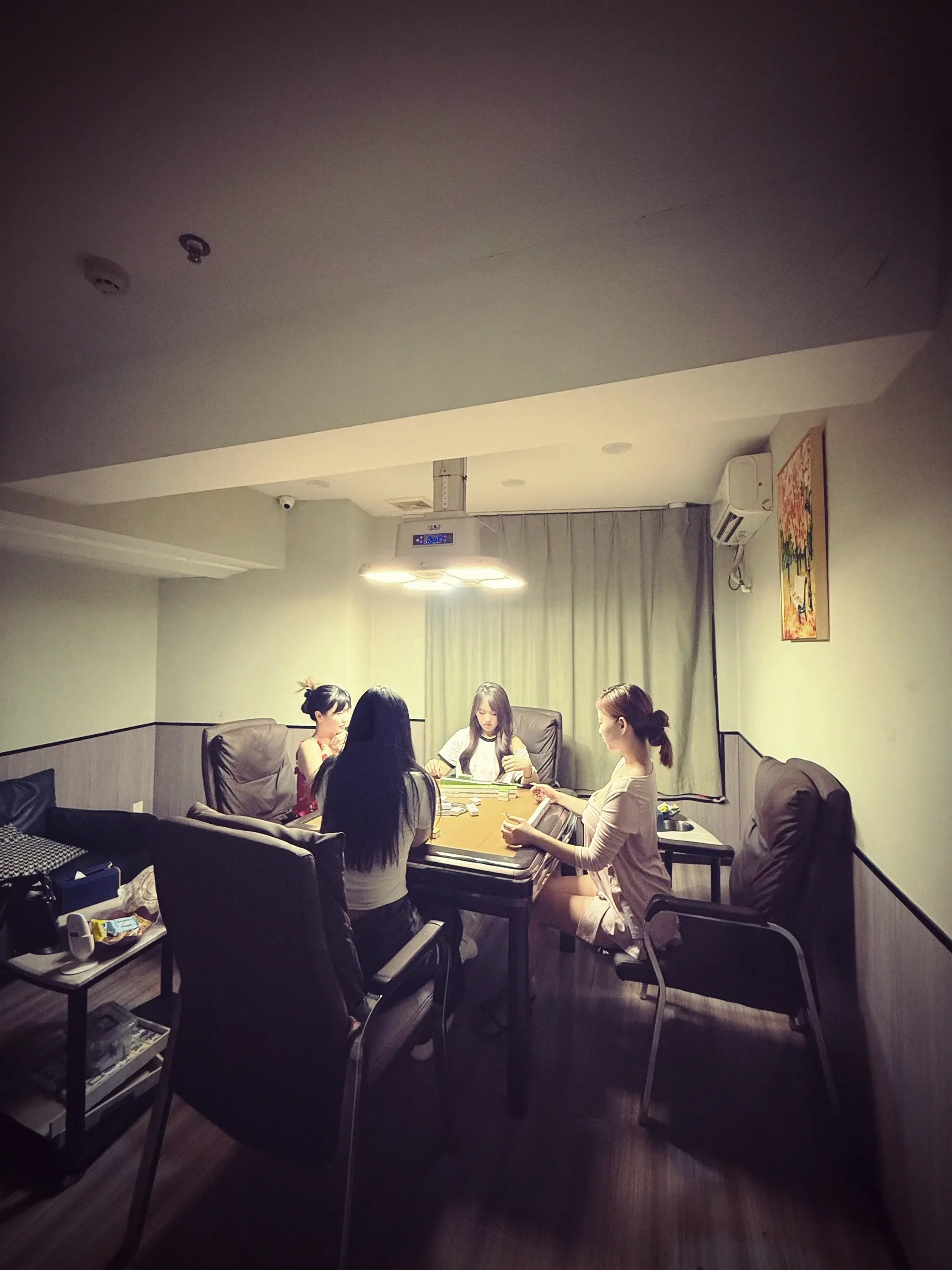 不说苦不说累 腰坐断了也不后退