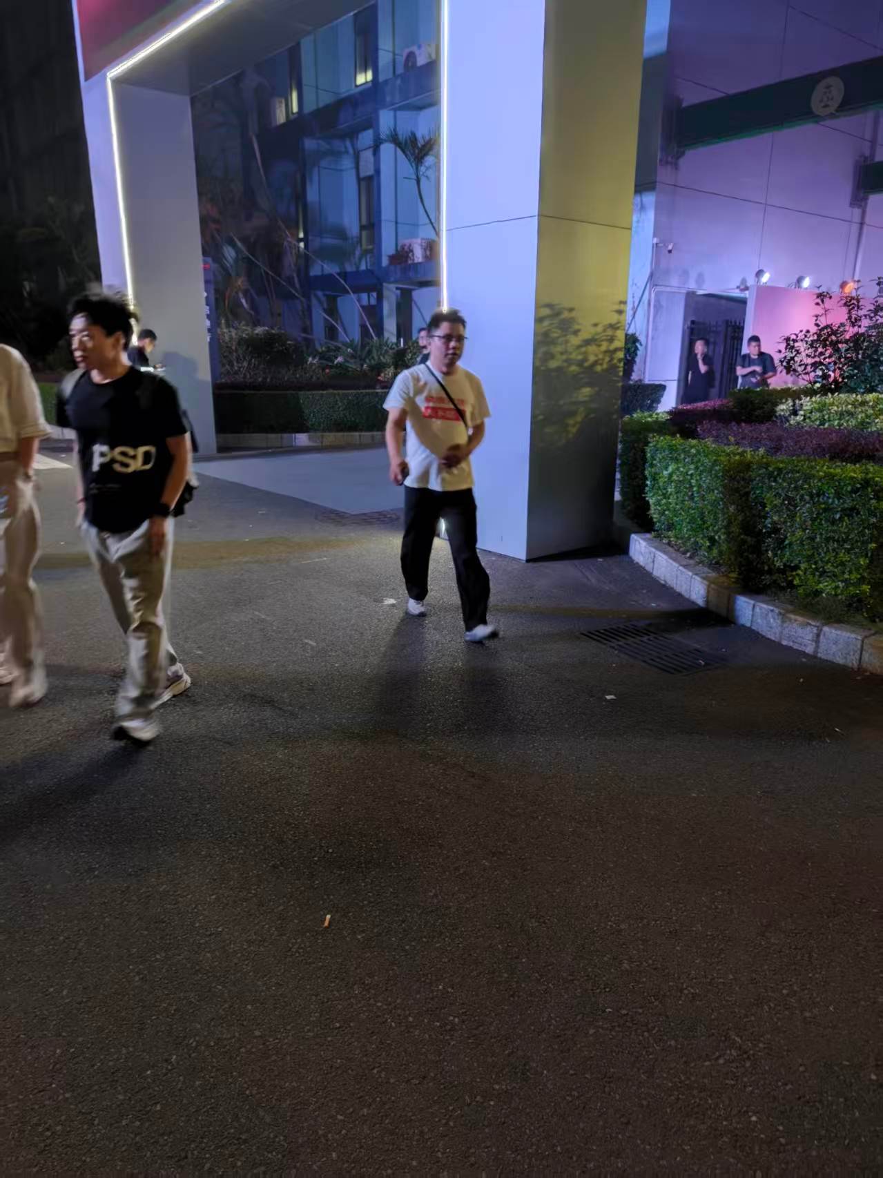 躺平了，胖了就胖了吧。 