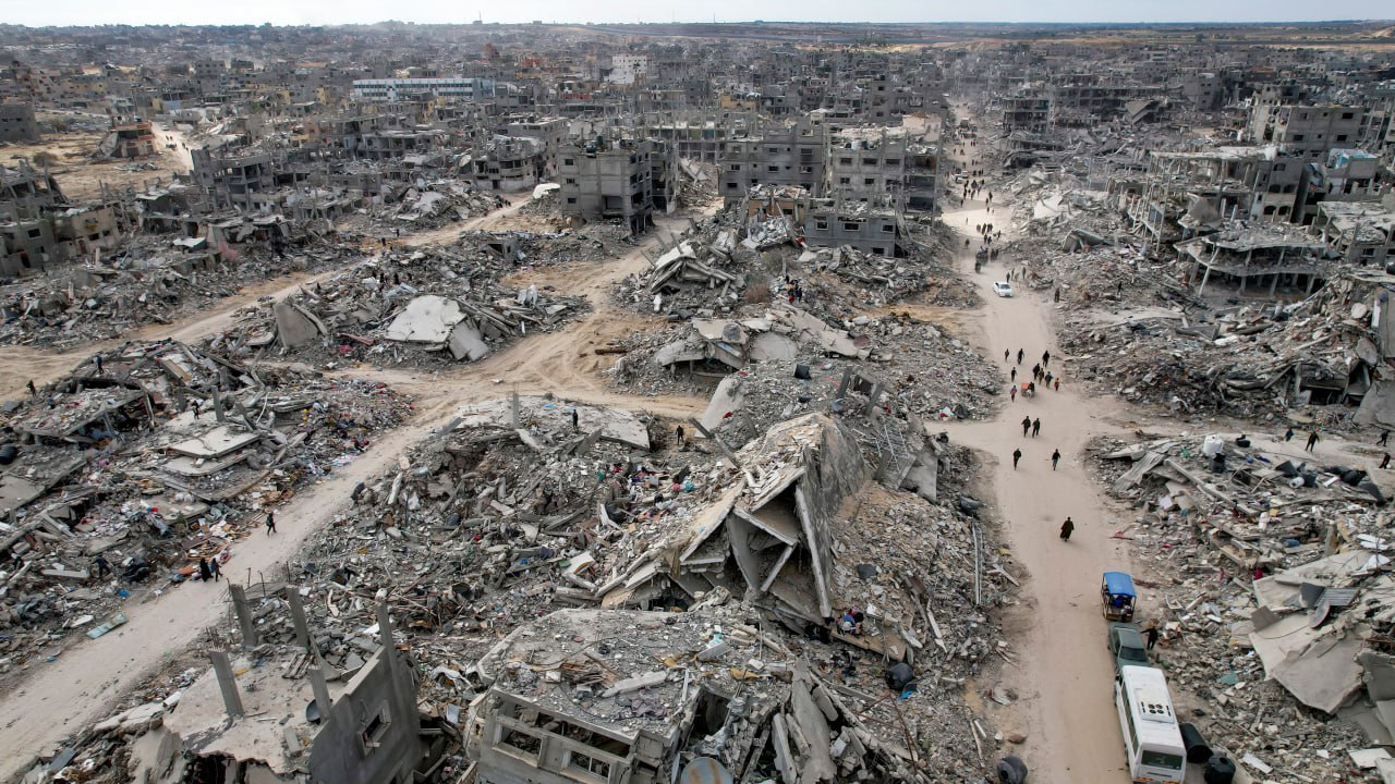 据《金融时报》报道，特朗普领导的和平委员会官员正考虑在加沙引入一种由美元支持的稳