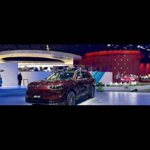 🚗赛力斯董事长说问界成本涨了，说实话，这波压力真不小。芯片从20块涨到100块