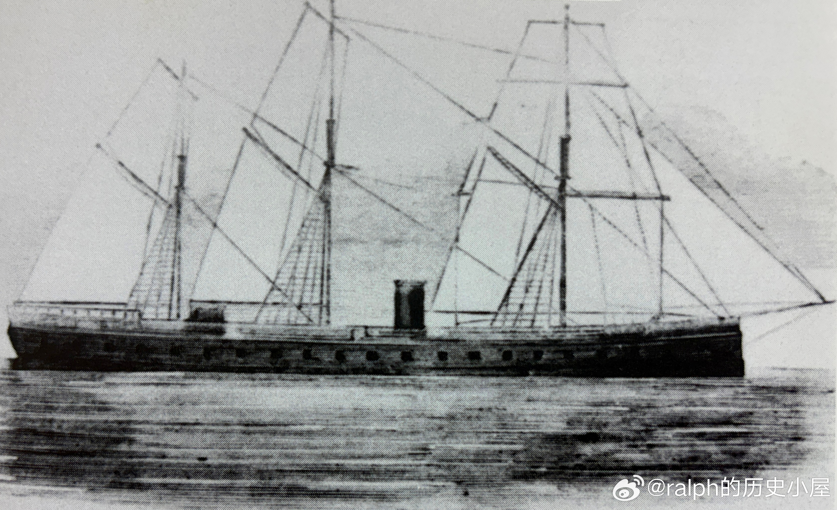 1860年下水的法国重型装甲护卫舰La Glorie“光荣”号。该舰排水量563