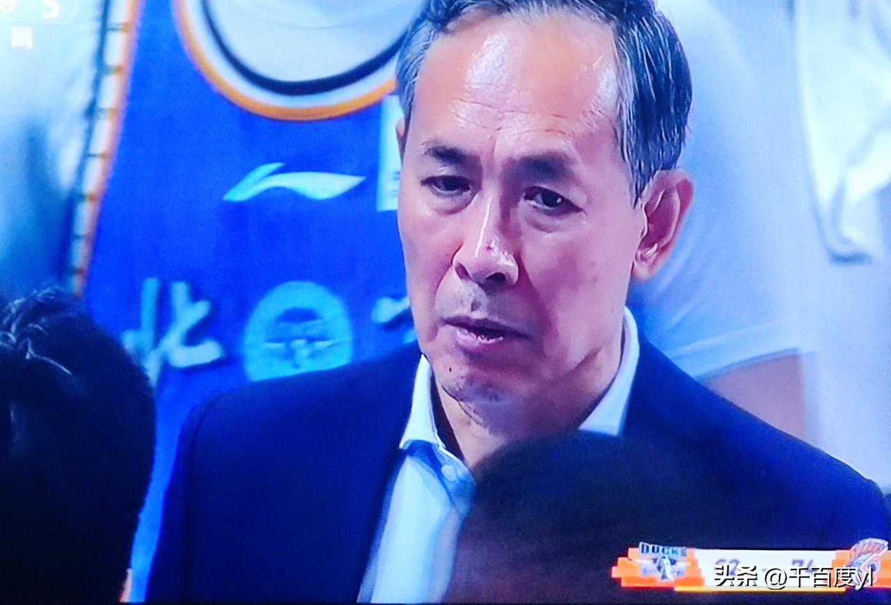 上海男篮与北汽男篮的G4大战结束
2025-2026赛季CBA季后赛半决赛在5月