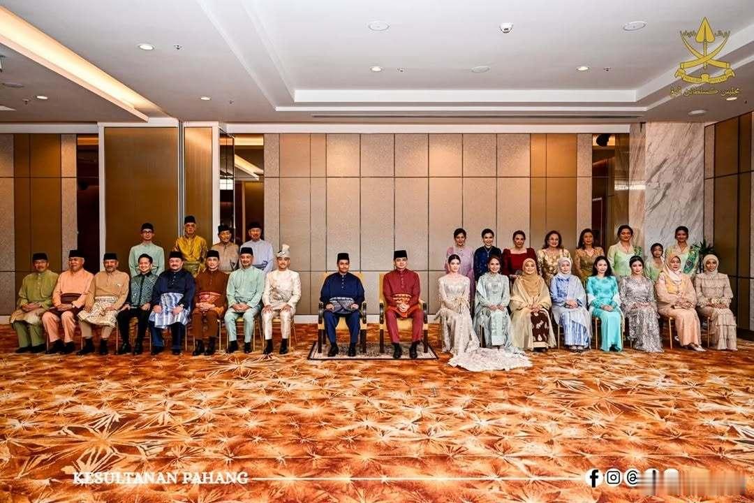 马来西亚王室 🇲🇾1月25日，彭亨王储哈桑纳尔·易卜拉欣和登嘉楼王储穆罕默德