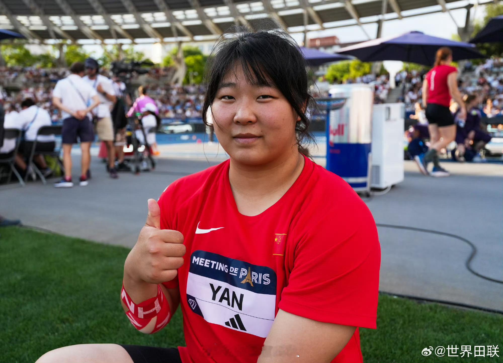 凌晨赛场就位｜钻石联赛摩纳哥站，严子怡出战女子标枪项目。距离女子标枪项目开始还有