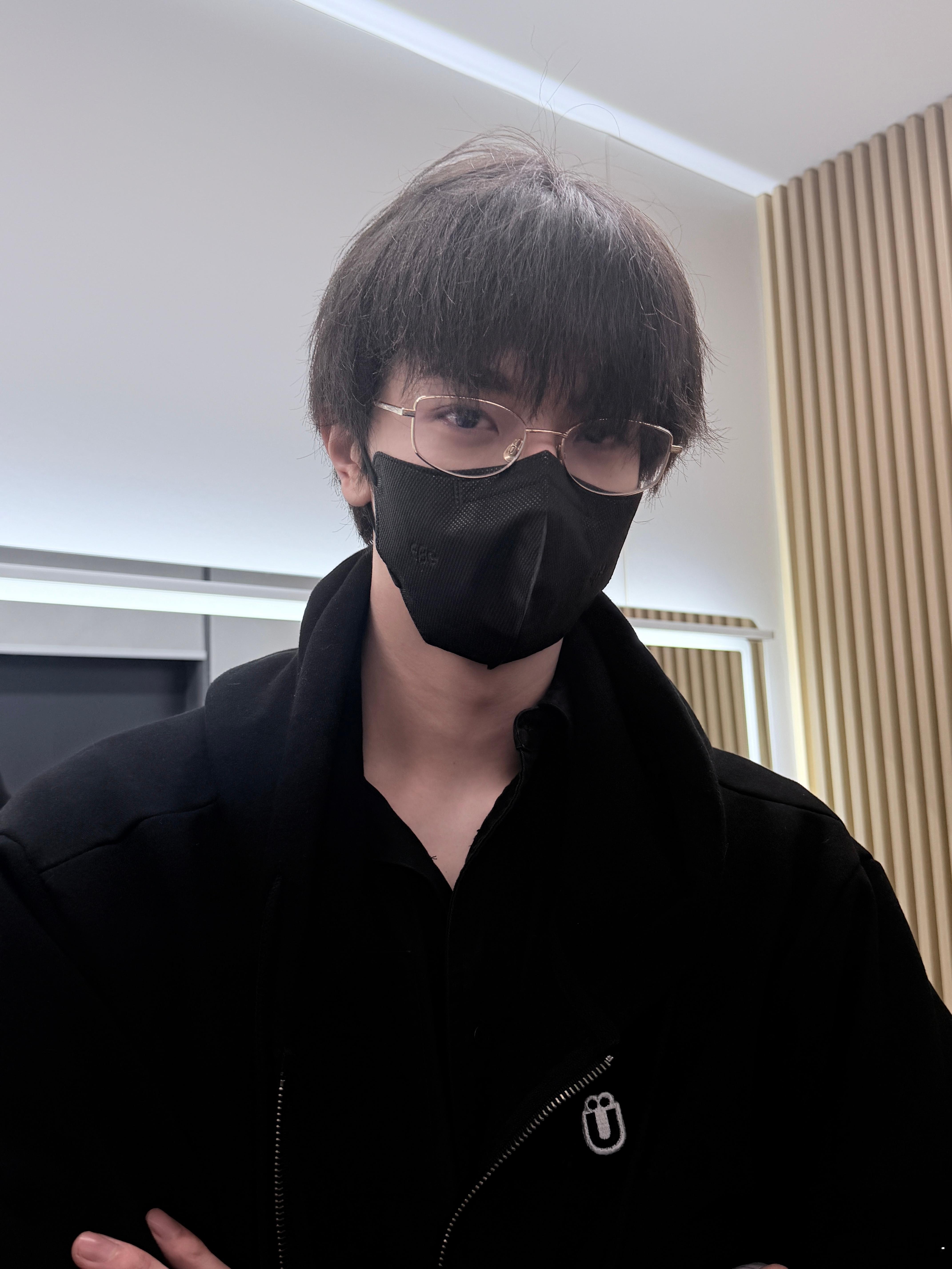林一说要开100场见面会林一生日庆功宴聊音乐计划 复盘感动瞬间，满是不舍与眷恋，