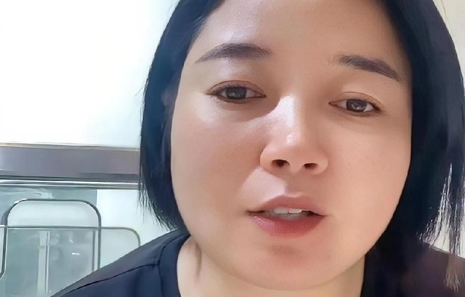 人性的现实，往往在利益面前暴露无遗。堂嫂直接划清界限，官宣今后只聊三石，不谈田静