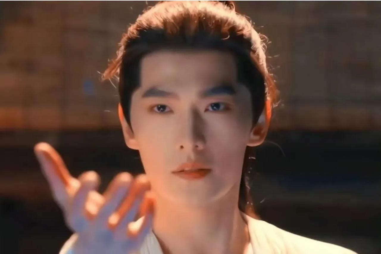 杨洋的《凡人修仙传》最近真挺火，我也跟着追了几集，心里头就一直琢磨，它到底能不能