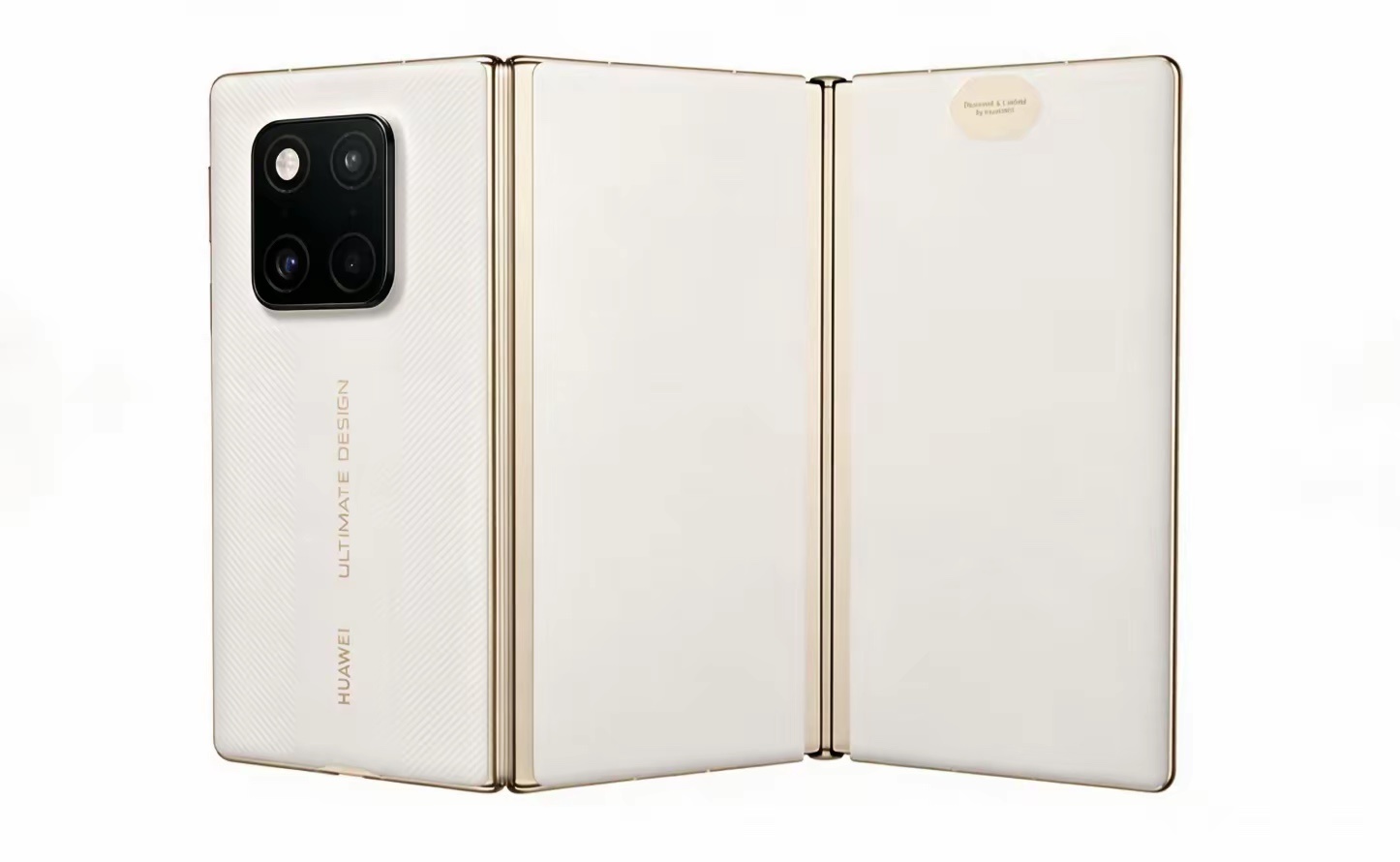 三折叠Mate XT2采用了方形影像模组设计也挺好看，感觉如何？（渲染图） 