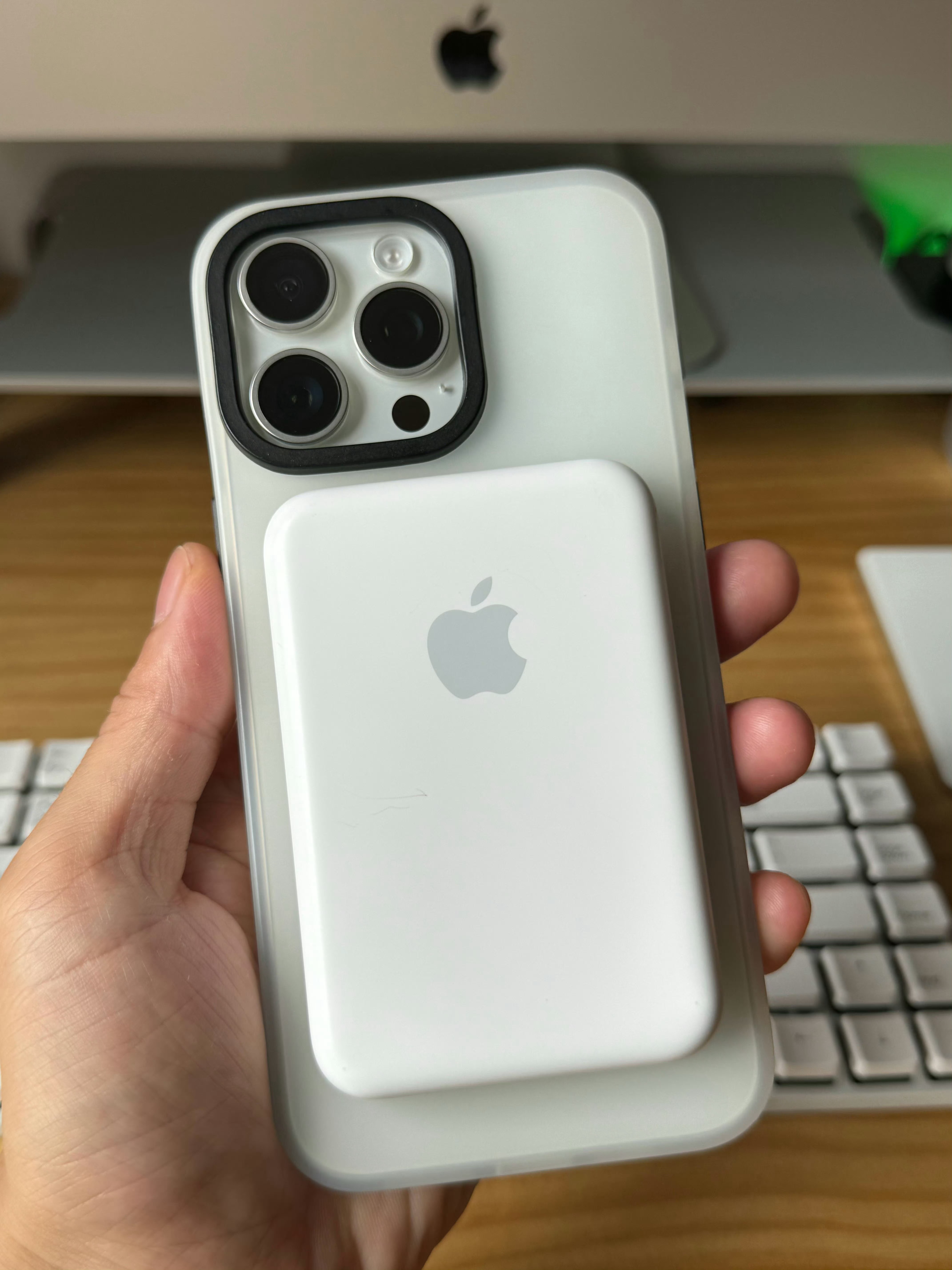iPhone17Pro长得像充电宝我纠正一下，正确的汉语言表达方式应该是：iPh
