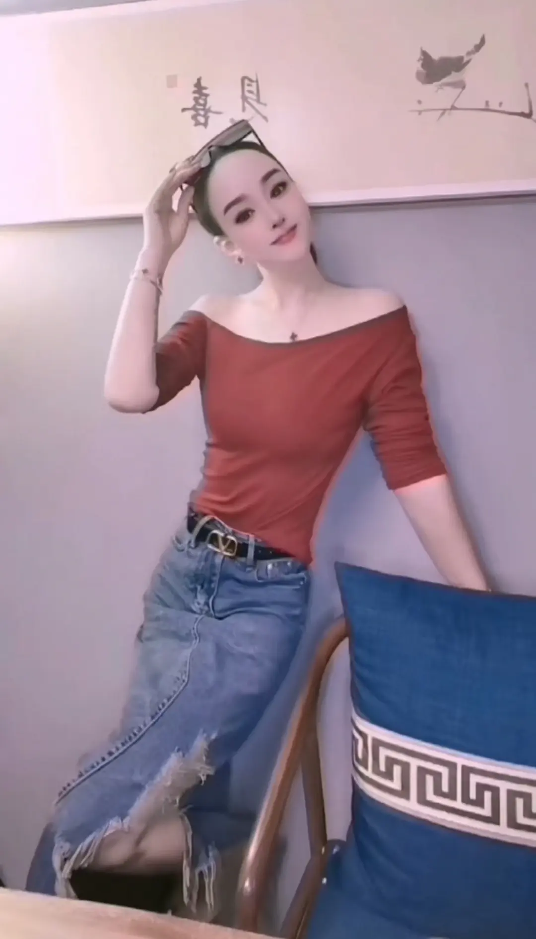 今天长这样  素颜全靠美颜撑   小女人